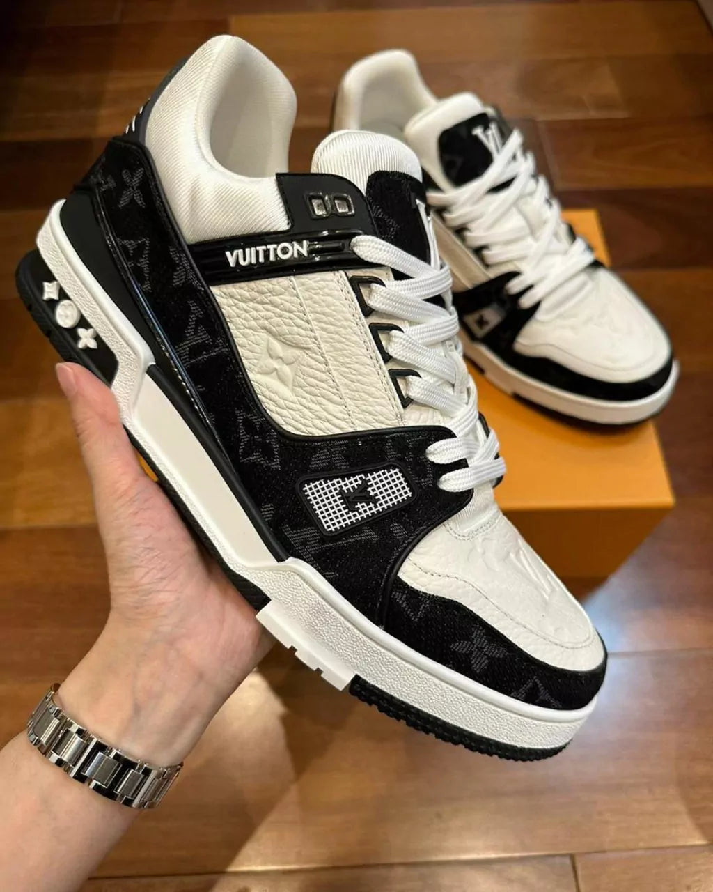 LV Trainer Vintage 2025